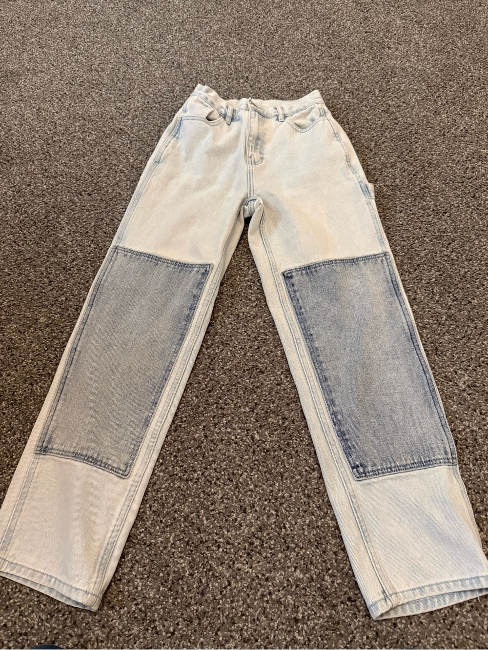 PacSun Women's Light Blue Patch Knee Straight Leg Jeans